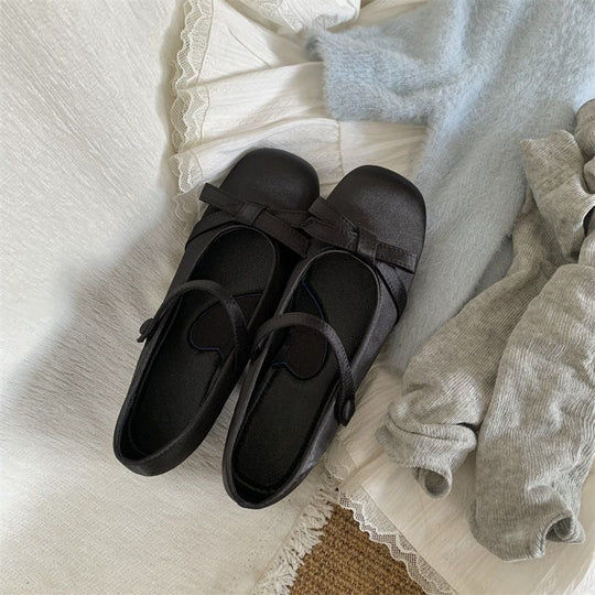 Damen Satin Mary‑Jane Ballerinas mit Knöchelriemen, Schleifenapplikation und Komfortfußbett Shop Nory