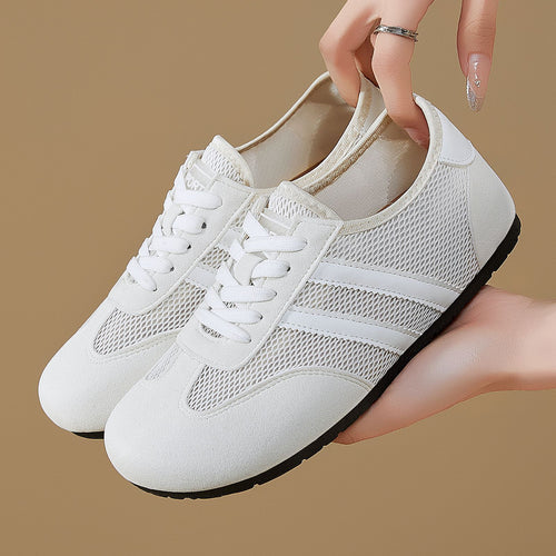 Damen nan retro-sportlicher Low-Top Sneaker mit atmungsaktivem Mesh, Veloursüberzügen und rutschfester Gummilaufsohle Shop Nory