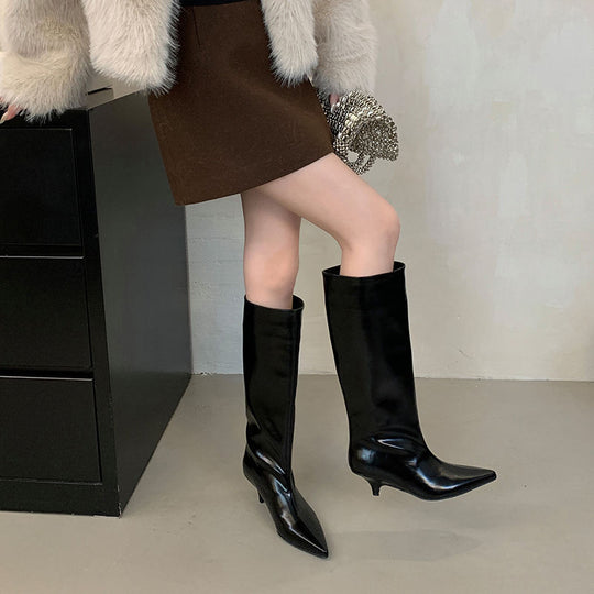 Damen Hochschaftige spitz zulaufende Stiefel aus Glattleder mit schlanker Silhouette Shop Nory