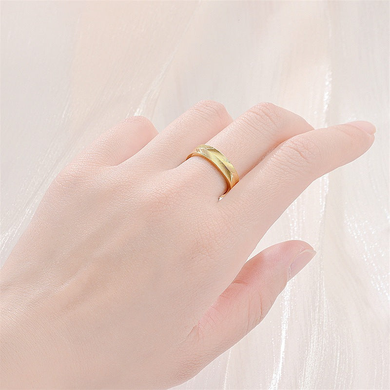 Herren Ring mit raffiniertem, geprägtem Muster Shop Nory