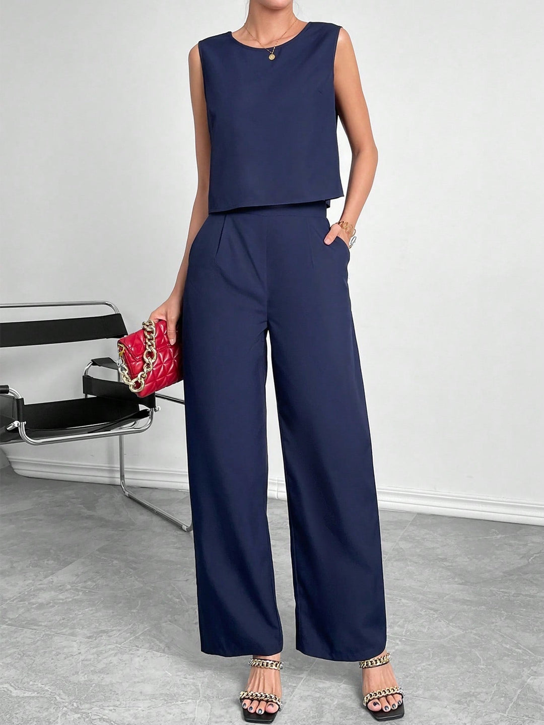 Damen Zweiteiler Set mit modernem Oberteil und weitem Hose