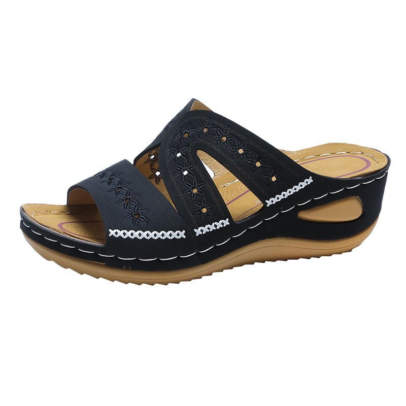Damen Komfortable Wedge-Pantoletten mit floralem Cut-Out-Design Shopnory