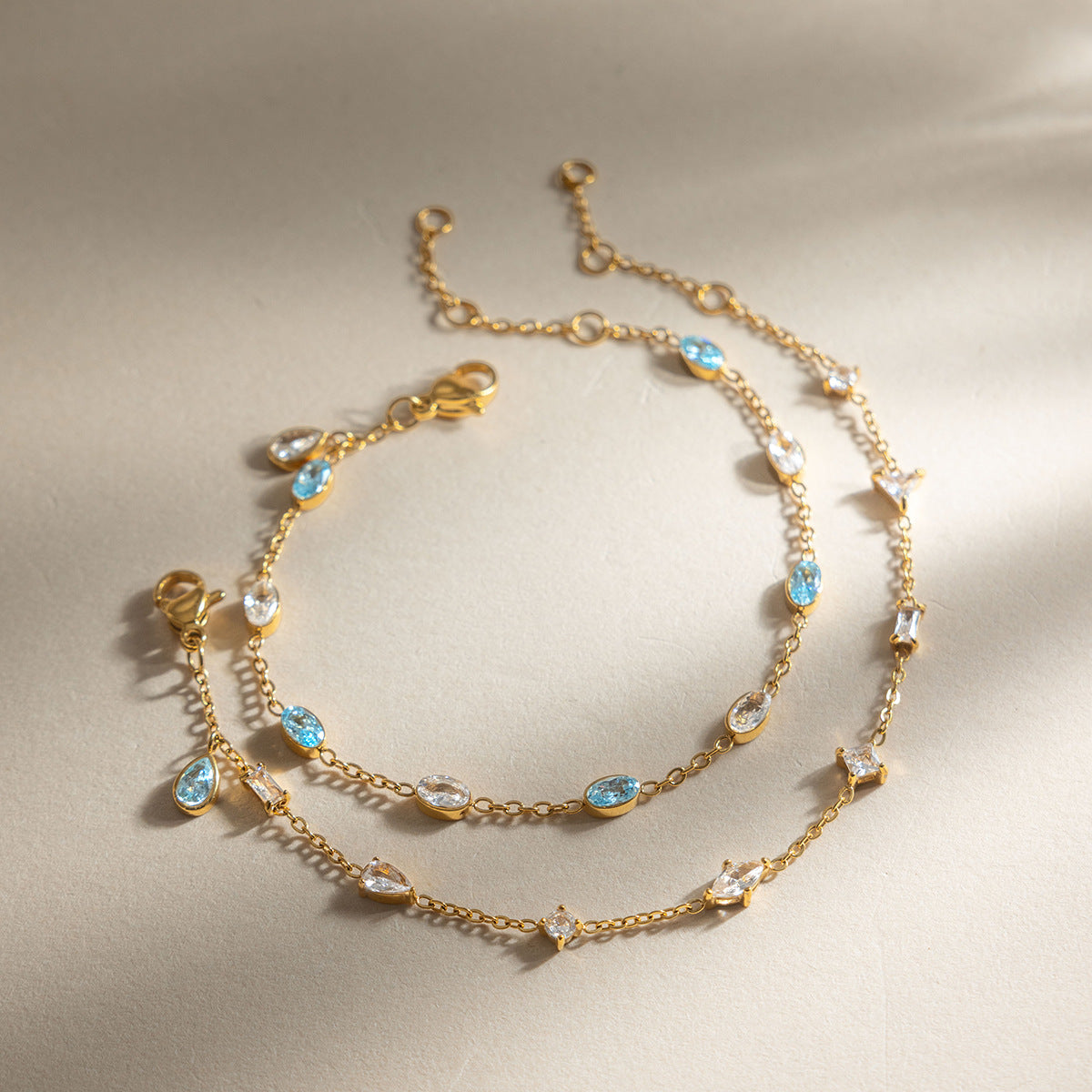 Damen Armband mit elegantem perlenschmuck und hypoallergener Edelstahlverarbeitung Shop Nory