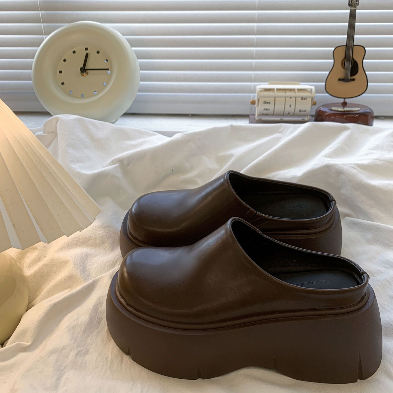 Damen modische Plateau-Clogs mit komfortabler Sohle und elegantem Design