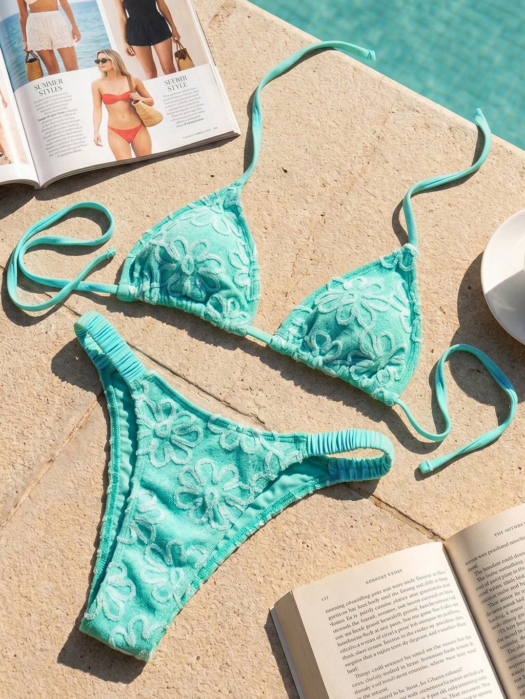 Damen Triangel-Bikini mit blumenförmigen Stickereien