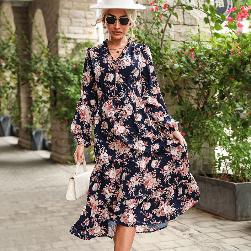 Damen Blumiges Viskose-Midikleid mit V‑Ausschnitt, Taillennaht und Stufenrock Shop Nory
