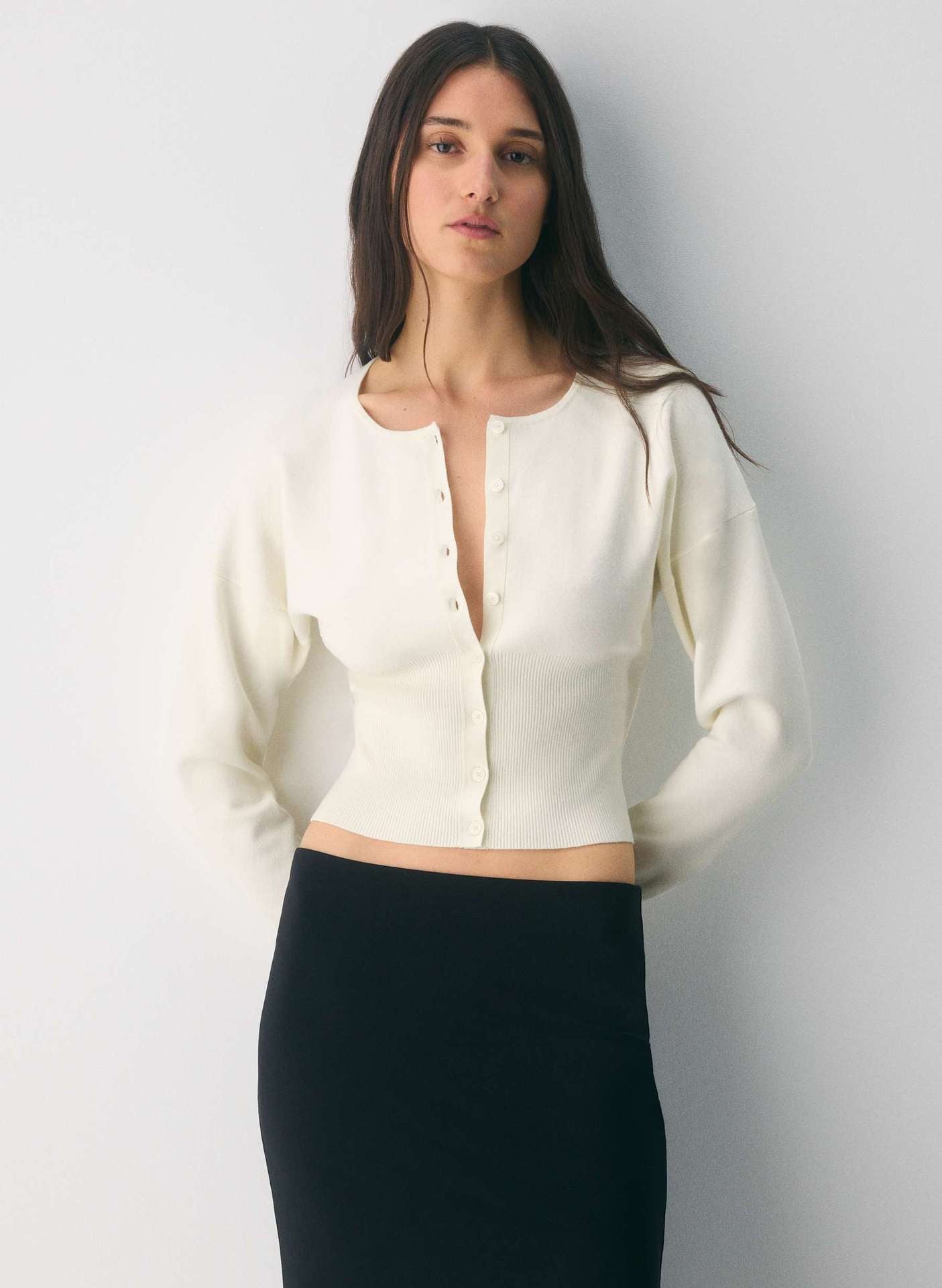 Damen Cropped Strickjacke mit Knopfleiste und Rippstrick