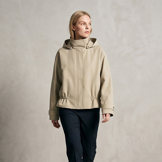 Damen Kurze vegane Lederjacke mit Kapuze, verdeckter Druckknopfleiste und Tunnelzugsaum Shop Nory