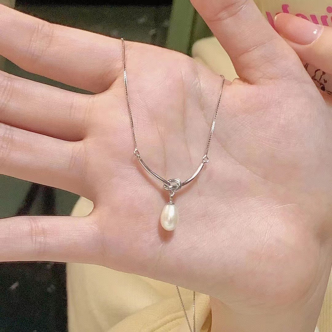 Damen Halskette mit elegantem Perlenanhänger Shop Nory