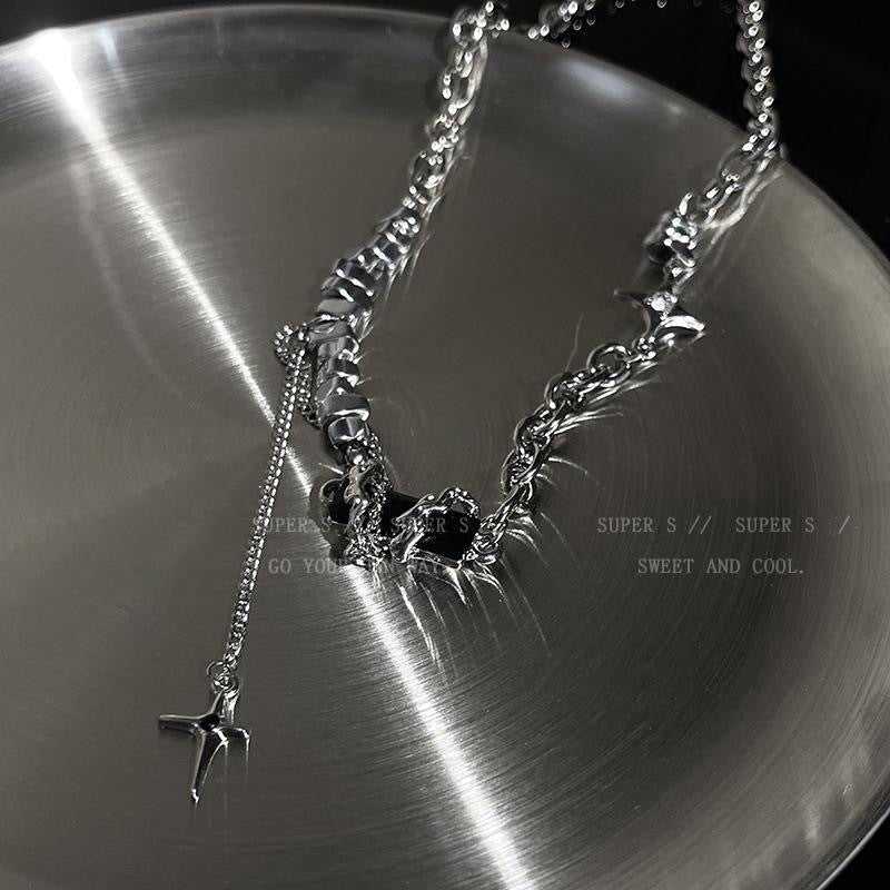 Damen modische Kette mit einzigartigem Pendelanhänger und strukturierter Gliederung Shop Nory