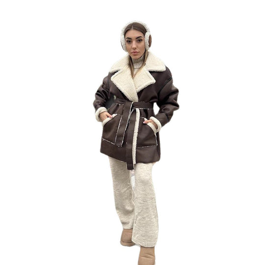 Damen Oversize-Lammfellimitat-Mantel mit kontrastierendem Schalkragen und Bindegürtel Shop Nory
