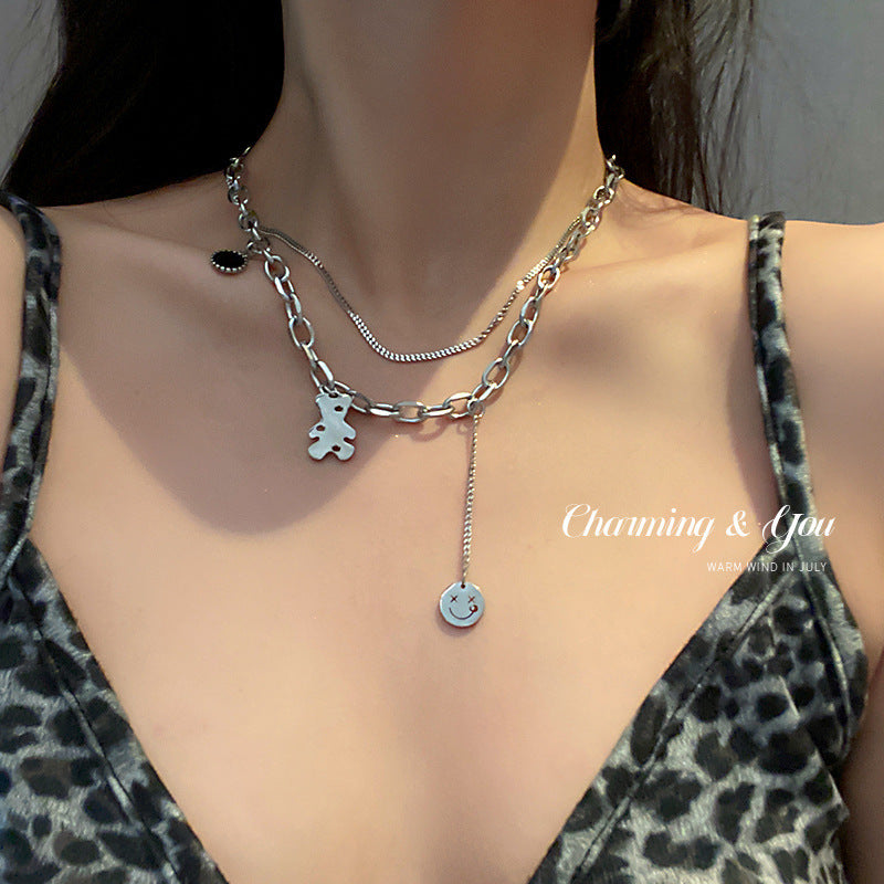 Damen Stimmungsvolle Halskette mit mehrlagigem Ketten-Design und einzigartigen Anhängern Shop Nory