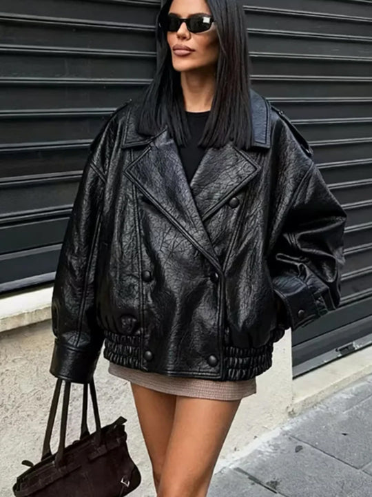 Damen Oversize Lederimitat-Blouson mit doppelreihiger Knopfleiste, weitem Revers und elastischem Saum Shop Nory