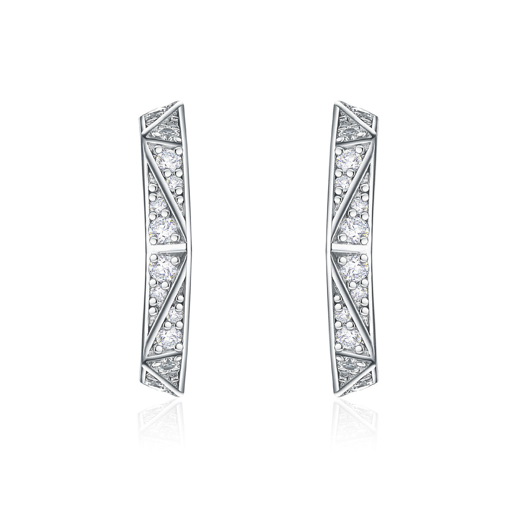 Damen Ohrstecker im modernen geometrischen Design mit funkelnden Zirkonia Shop Nory
