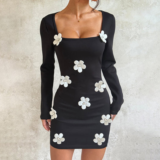 Damen Enganliegendes Bodycon-Minikleid mit 3D‑Blütenapplikationen und Quadrat-Ausschnitt Shop Nory