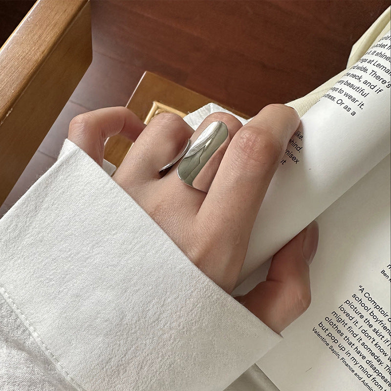 Damen außergewöhnlicher und moderner Ring mit geschwungenen Formen Shop Nory