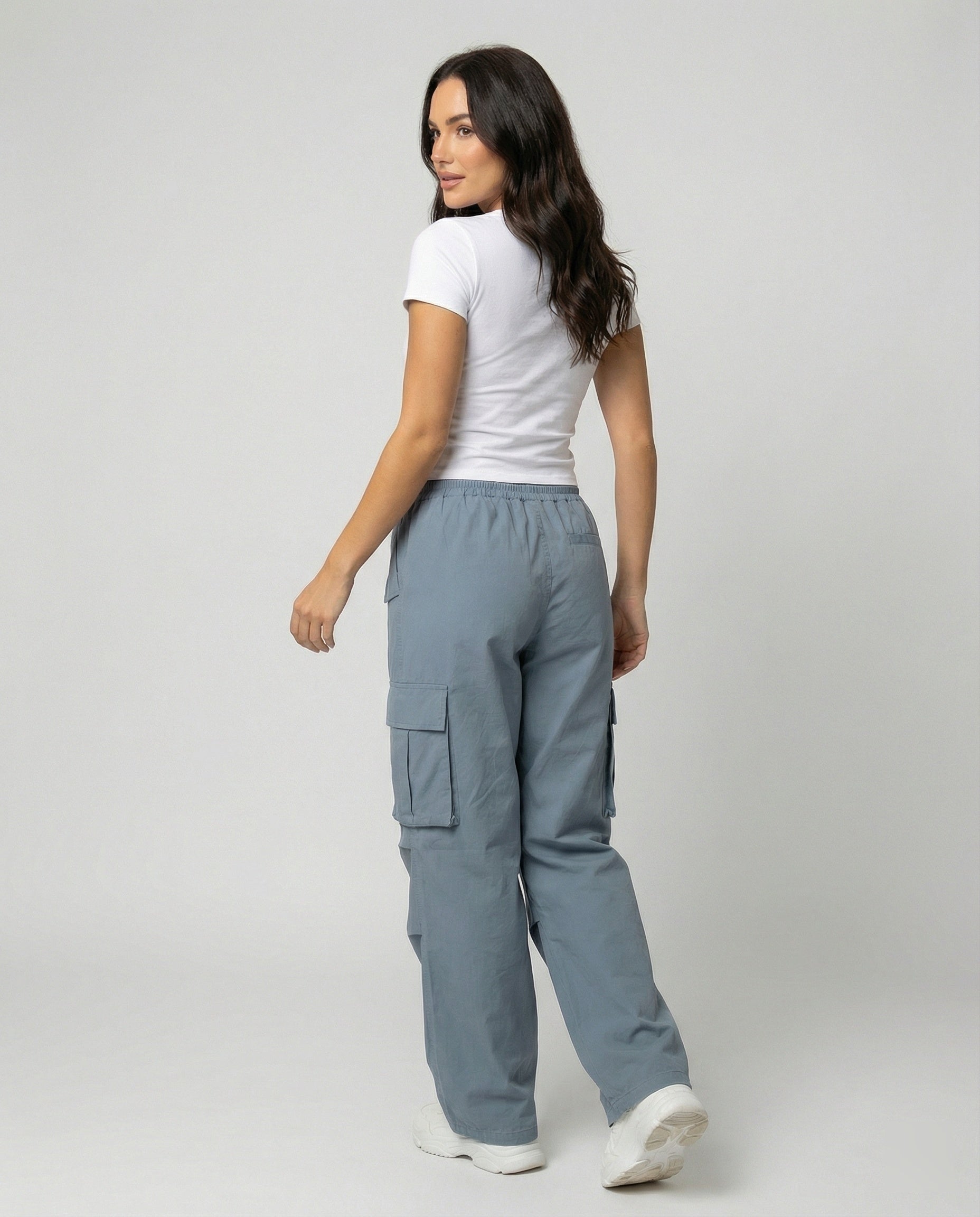 Damen weite Cargo-Hose im Retro-Utility-Stil mit hochgeschnittenem Bund Tunnelzug Mehrfachklappentaschen und verstellbaren Seitenschlaufen