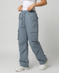 Damen weite Cargo-Hose im Retro-Utility-Stil mit hochgeschnittenem Bund Tunnelzug Mehrfachklappentaschen und verstellbaren Seitenschlaufen
