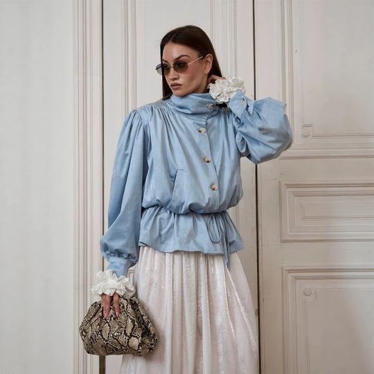 Damen Kurzjacke mit Volumenärmeln, Tunnelzugbund und Stehkragen Shop Nory