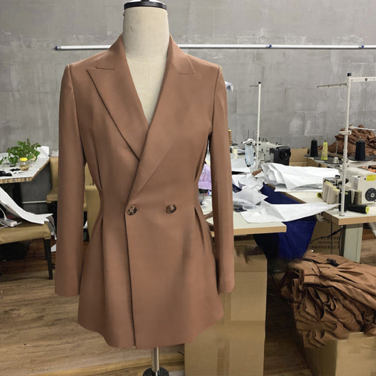 Damen Eleganter Doppeltbreasted Blazer mit modernem Schnitt Shop Nory