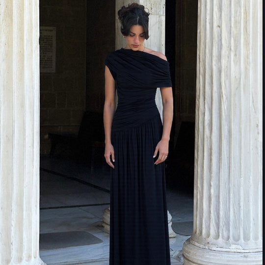 Damen Elegantes asymmetrisches Maxikleid mit Raffungen