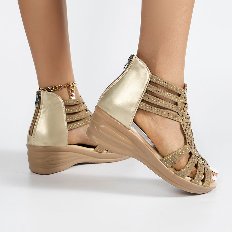 Damen Gladiatoren-Sandalen mit elegantem Riemendesign und verstärktem Absatz