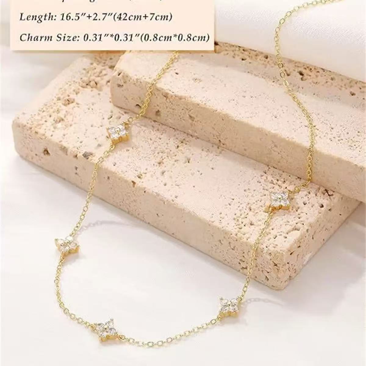 Damen Halskette mit funkelnden Zirkonia-Akzenten und elegantem Kettendesign Shop Nory