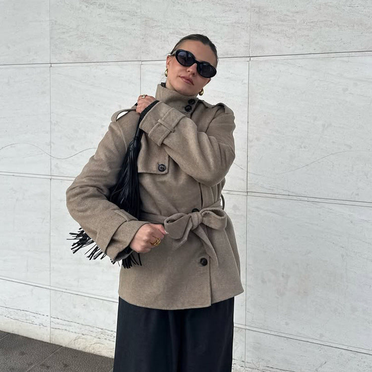 Damen Kurz-Mantel im Trench-Stil mit Bindegürtel und Stehkragen Shop Nory