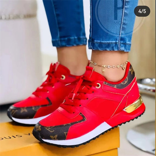Damen Plateau-Sneakers mit atmungsaktivem Mesh, gepolsterter Innensohle und dekorativem Logomuster-Besatz Shop Nory