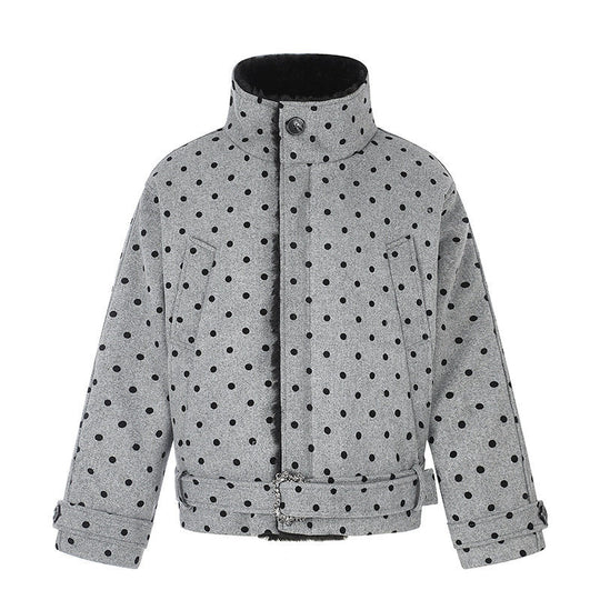 Damen Kurz geschnittene gesteppte Jacke mit Stehkragen und Taillenriemen Shop Nory