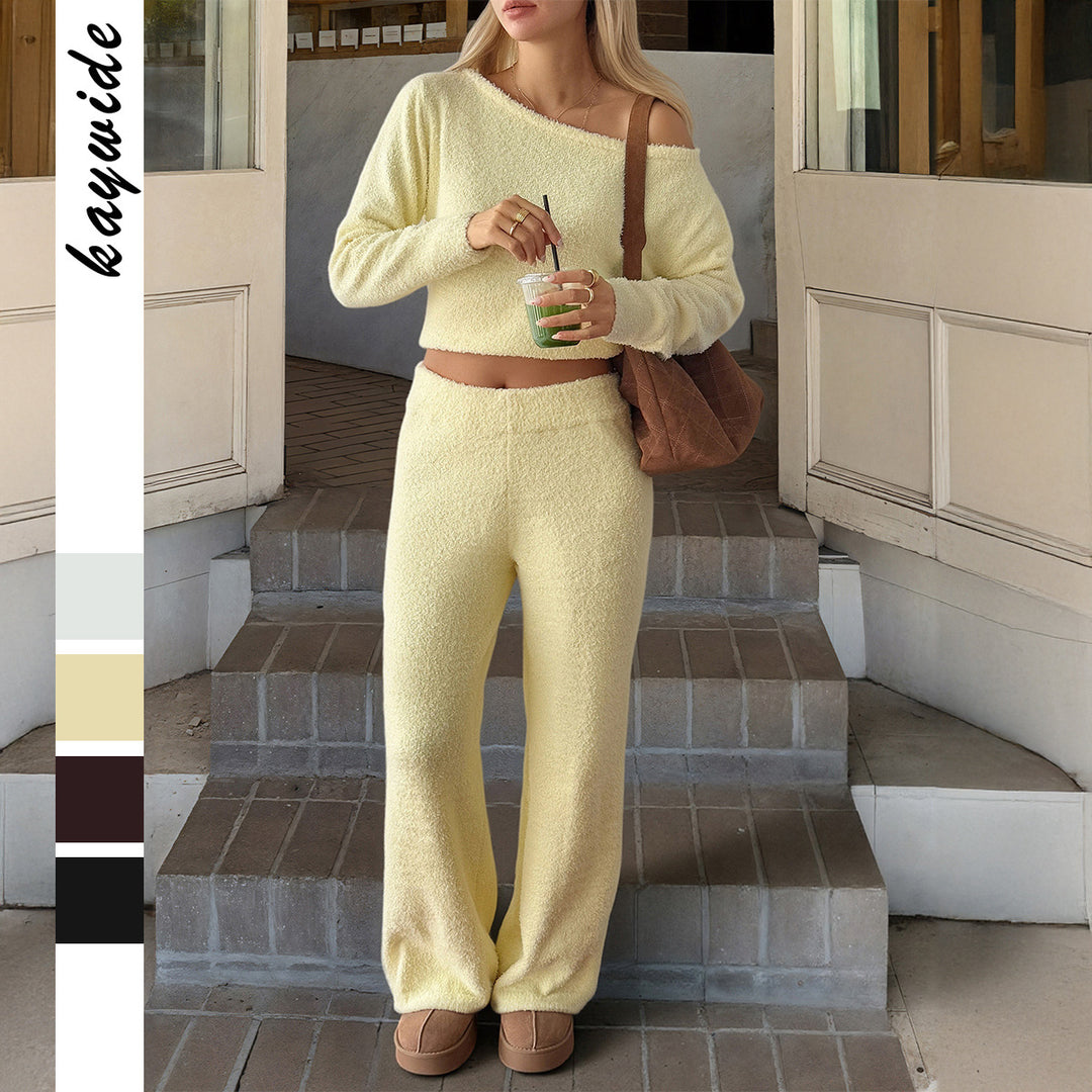 Damen nan kuscheliges Bouclé-Lounge-Set mit One-Shoulder-Crop-Pullover und Highwaist Palazzo-Hose Shop Nory