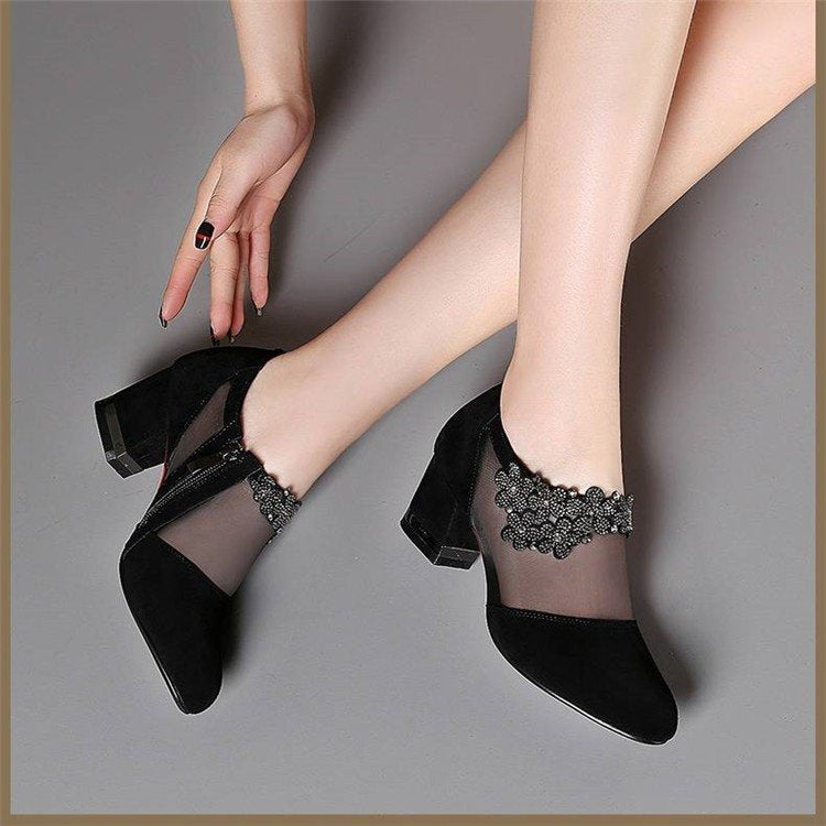 Damen Stiletto Pumps mit transparenten Einsätzen und eleganter Applikation