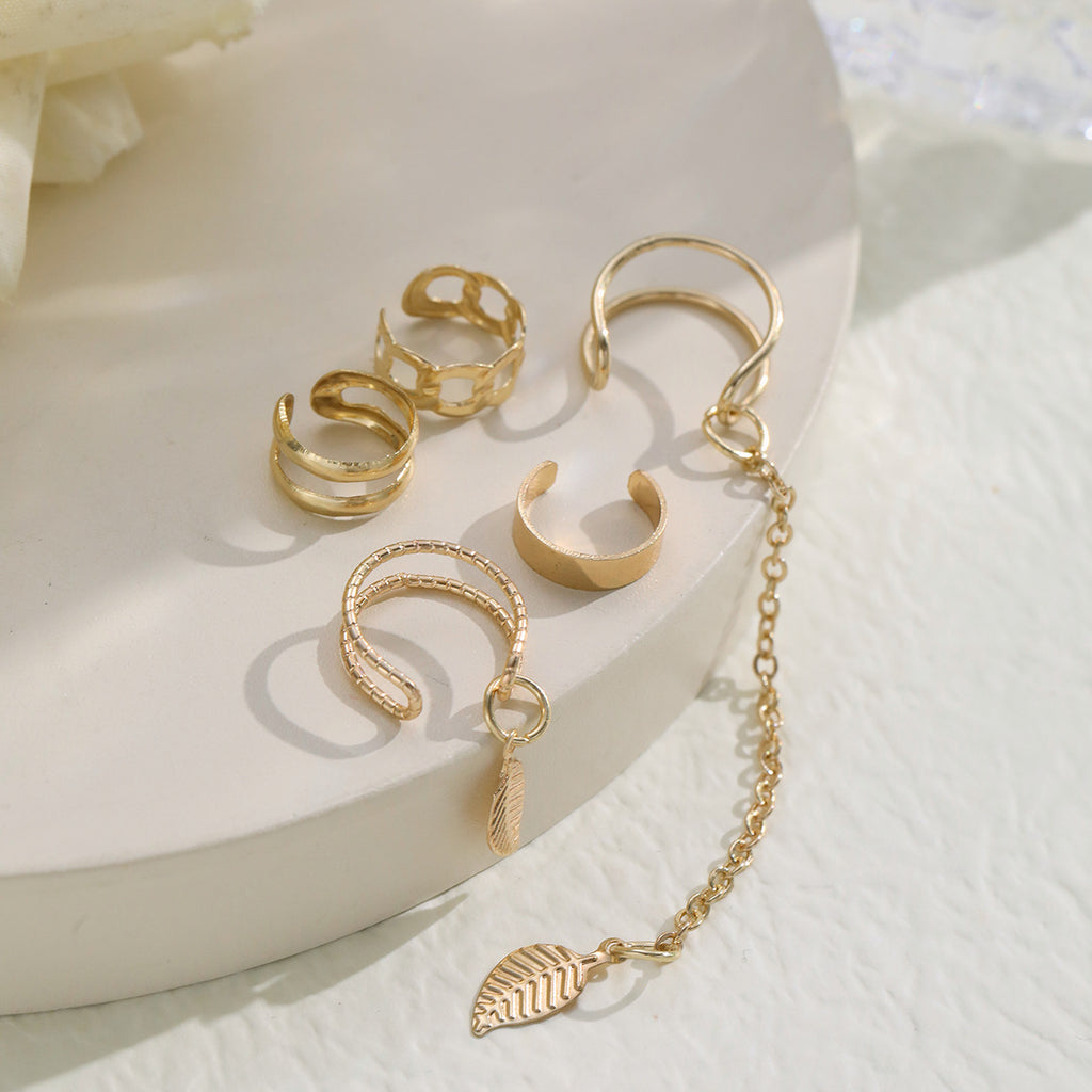 Damen Ohrcuff mit elegantem Blätterdesign und feinen Kettenakzenten Shop Nory