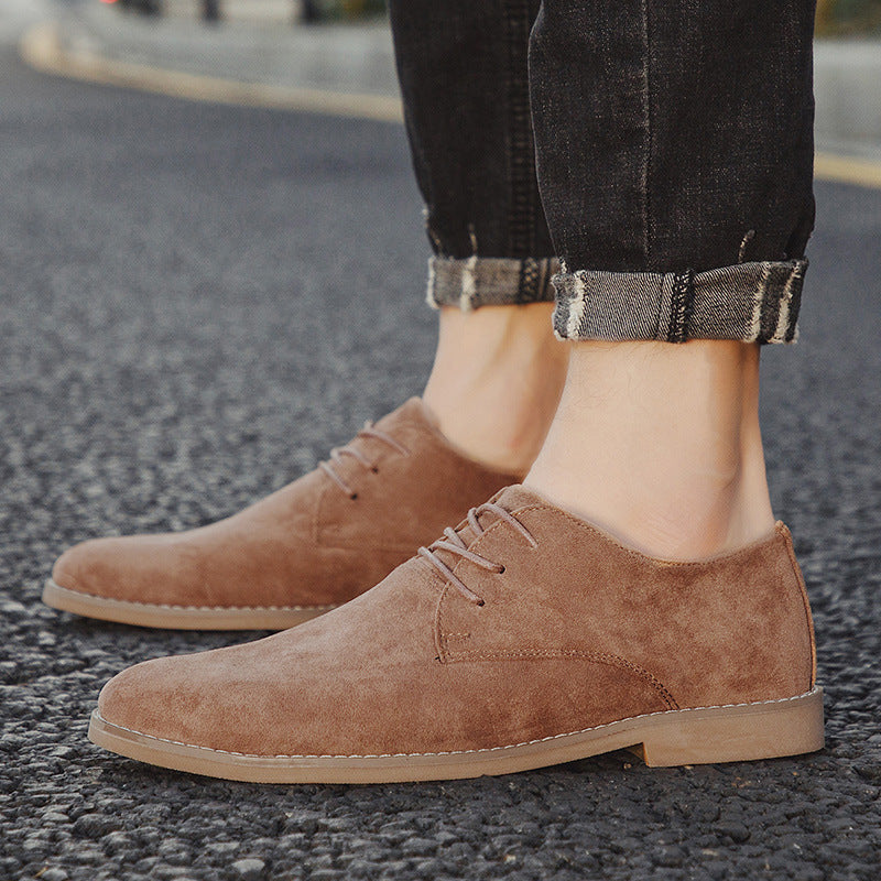 Herren Elegante Schnürschuhe aus weichem Wildleder