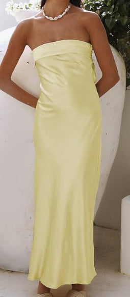 Satin hohles rückenfreies Schlauchtop-Kleid
