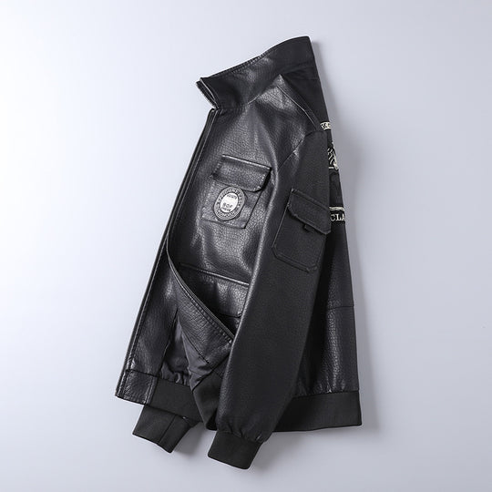 Herren Kunstleder-Fieldbomberjacke im Pilotenstil mit Patch‑Applikationen und Frontklappentaschen Shop Nory