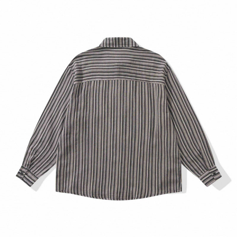 Unisex Oversize-Langarmhemd mit vertikalem Streifenmuster und Brusttasche Shop Nory