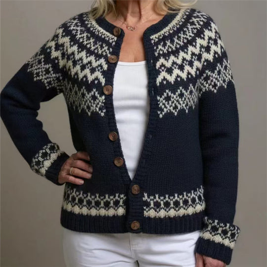 Damen nan gemusterte Strickjacke mit Rundpasse, Holzknöpfen und Eingrifftaschen Shop Nory