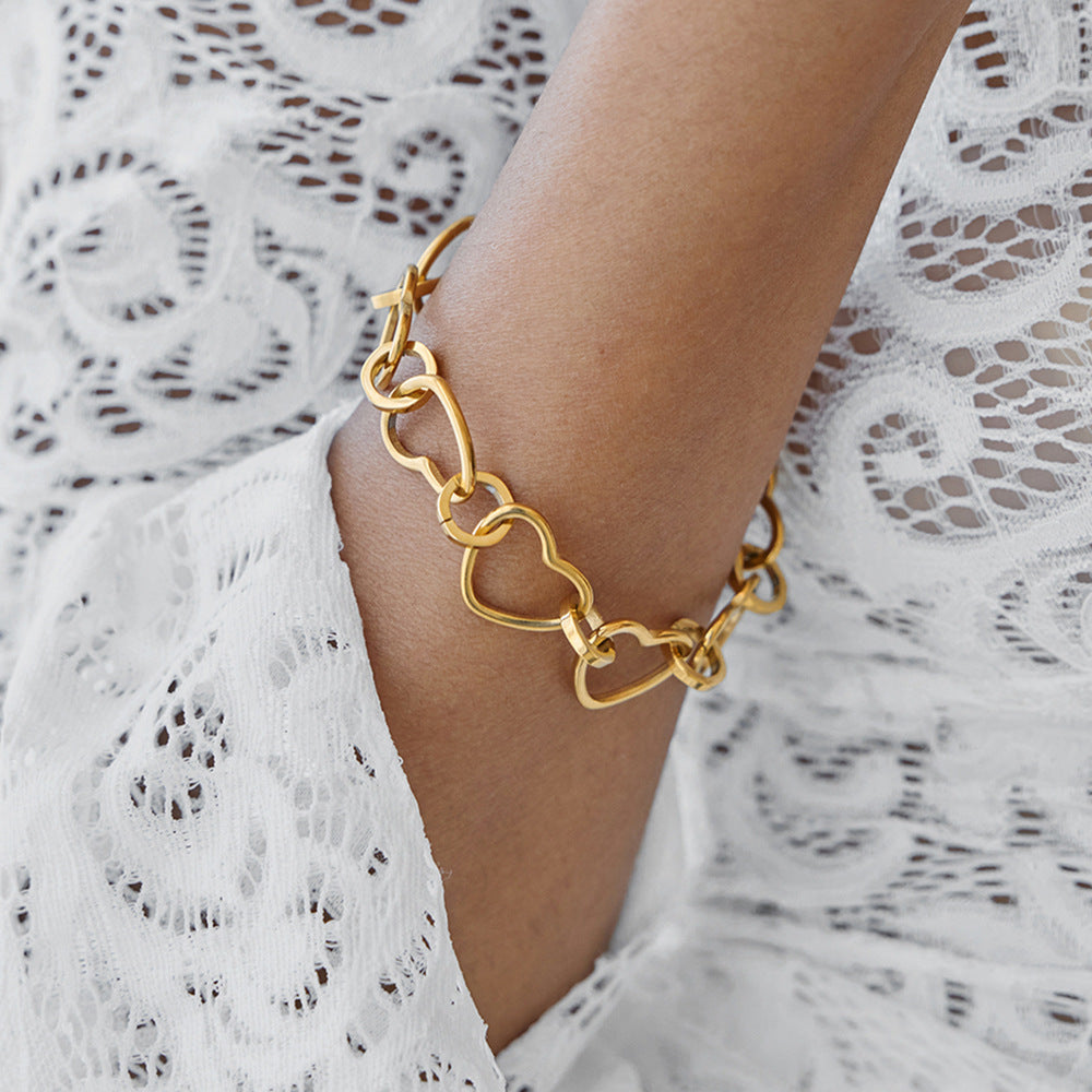 Damen Armband mit herzförmigem Design und hypoallergenen Eigenschaften Shop Nory