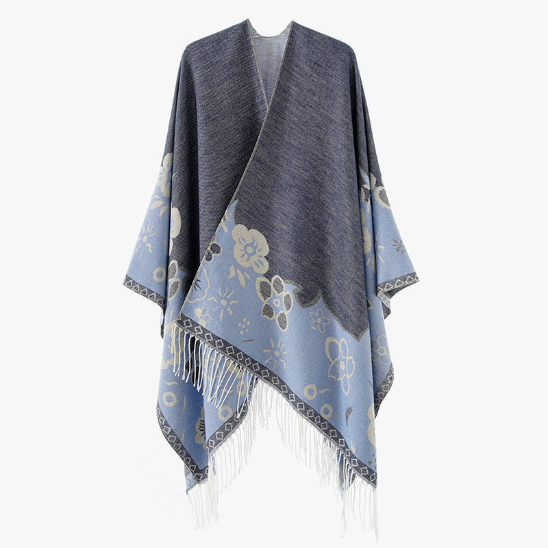 Damen Überwurfponcho im Kimono‑Stil aus Jacquardstrick mit floralem Bordürenmotiv und Fransensaum Shop Nory