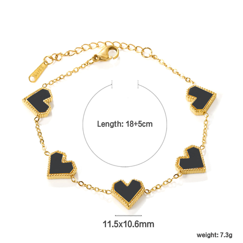 Damen Armband mit herzförmigen Elementen und elegantem Design Shop Nory