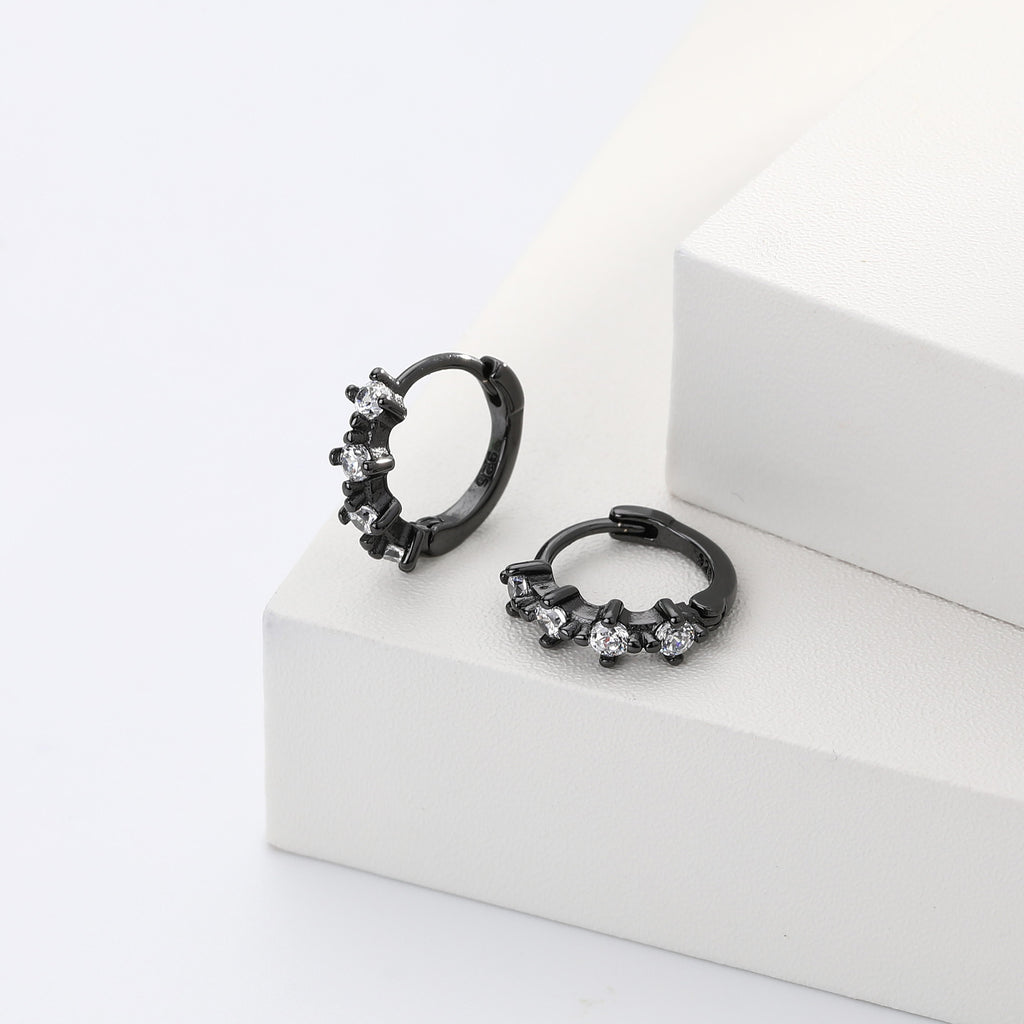 Damen Creolen Ohrringe mit funkelnden Zirkonsteinen und elegantem Design Shop Nory