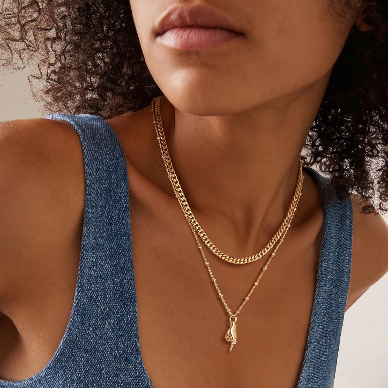 Damen Halskette mit schützendem Handanhänger und funkelndem Zirkonia Shop Nory