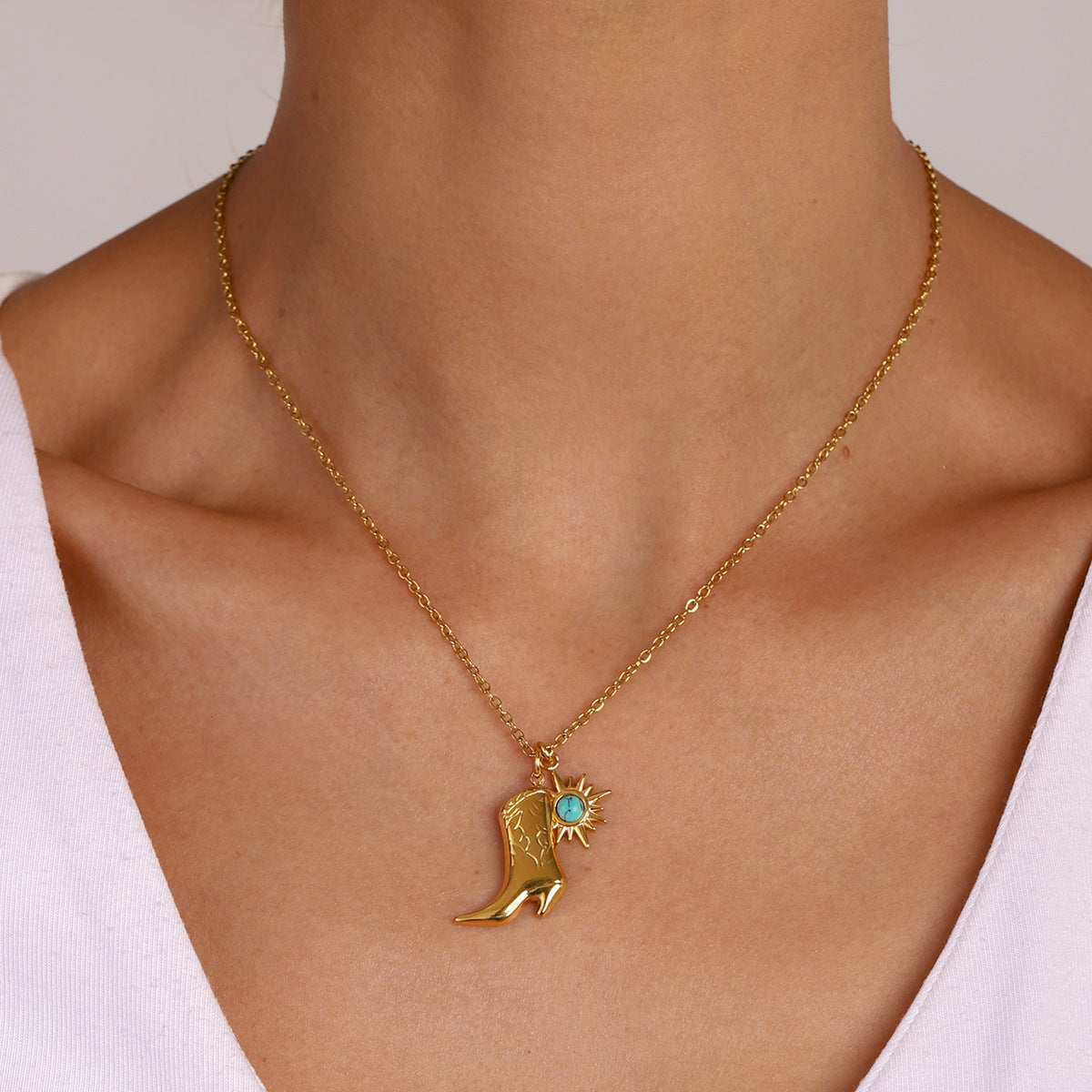 Damen Halskette mit charmantem Stiefelmuster und blaue Zirkonia Akzent Shop Nory