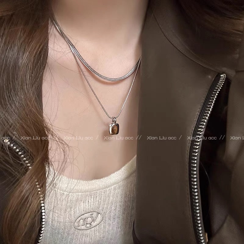 Damen Halskette mit elegantem geometrischen Anhänger und hochwertiger Silberkette Shop Nory