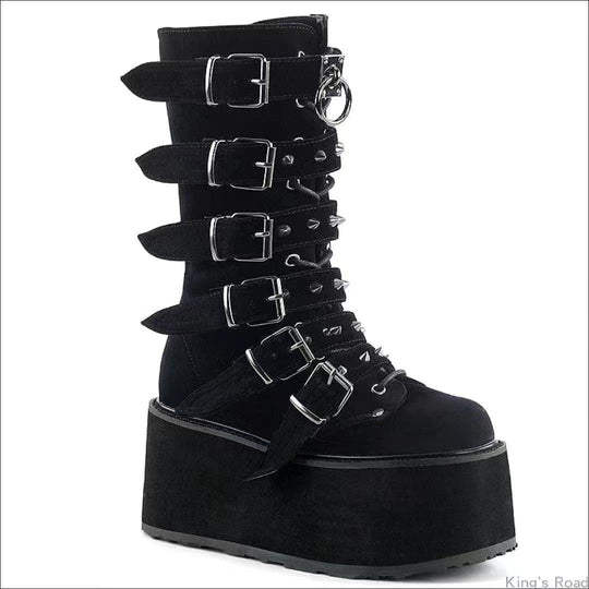 Damen nan hochschaftige Lack-Plateau-Stiefel mit mehrfach verstellbaren Schnallen und herzförmigen Nieten Shop Nory
