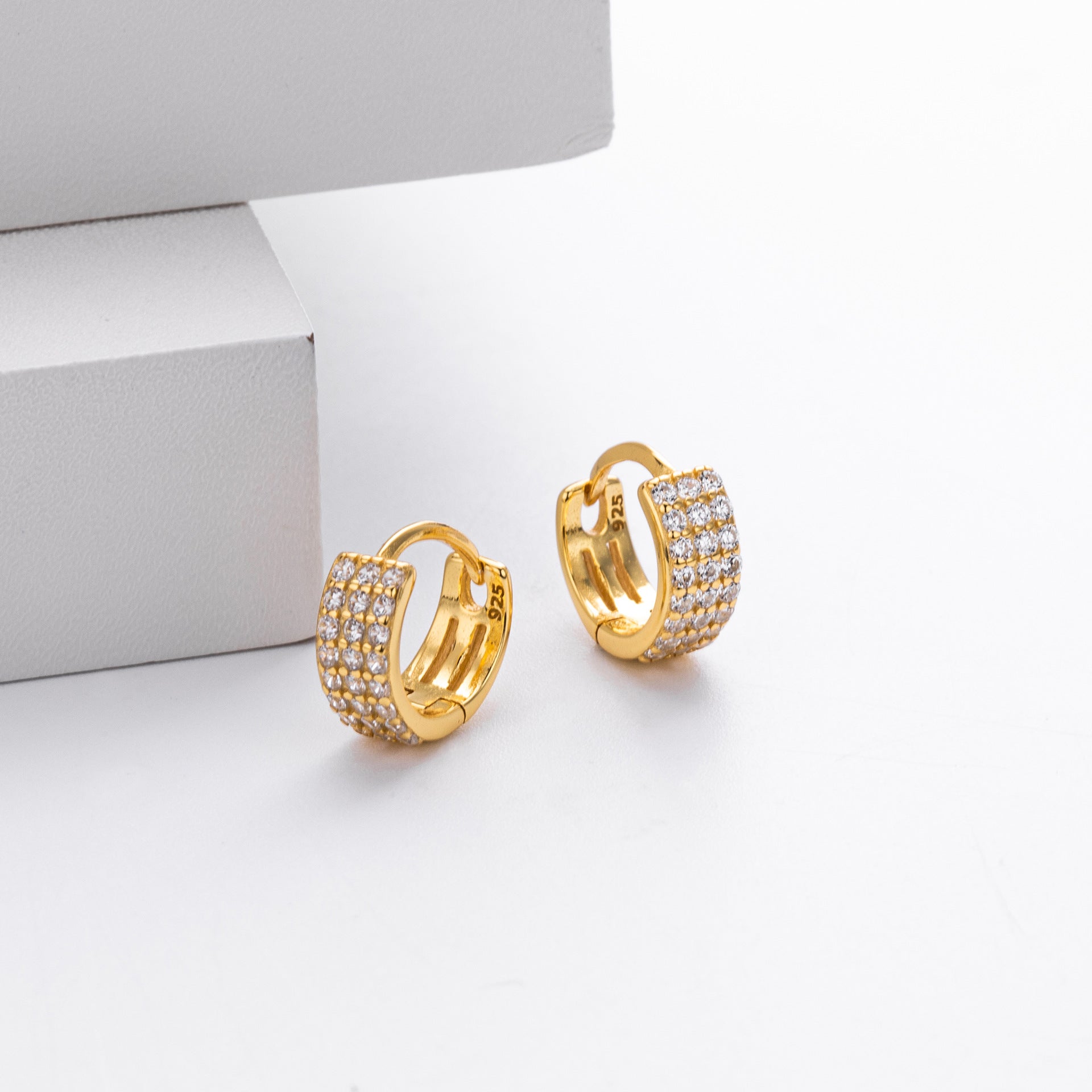 Damen Ohrhänger mit luxuriösem Zirkonbesatz aus 925er Sterling Silber Shop Nory