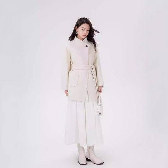 Damen Kurzer Wickel-Wollmantel mit hoher Knopfblende und aufgesetzten Taschen Shop Nory