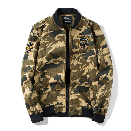 Herren Camouflage Bomberjacke im Military‑Style mit Patch‑Applikationen, Ärmeltasche und Rippenbündchen Shop Nory