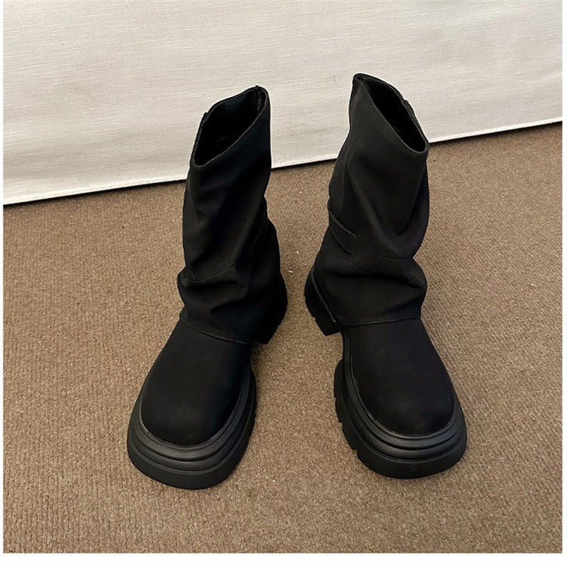 Damen Schlupf‑Stiefel mit gerafftem Schaft und skulpturierter Plateau‑Sohle Shop Nory